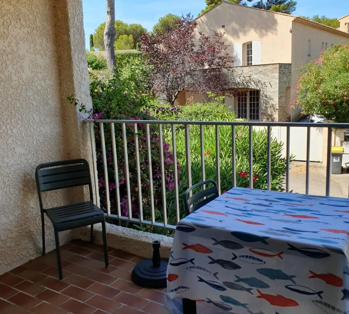 Petit Paradis Sanaryen 0*, Sanary-sur-Mer